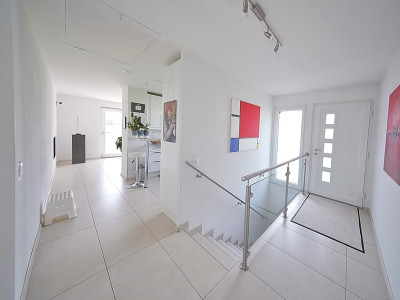 Villa individuelle de plain-pied avec importante réserve constructible image 5