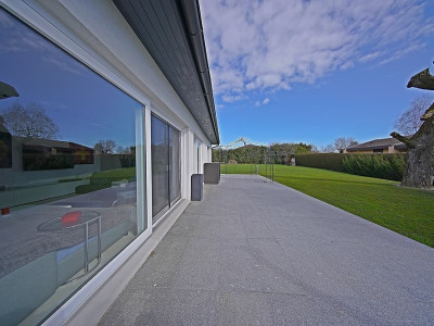 Villa individuelle de plain-pied avec importante réserve constructible image 4