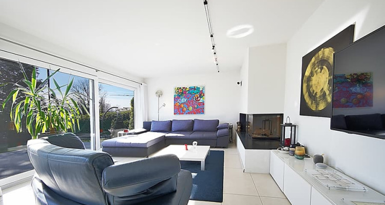 Villa individuelle de plain-pied avec importante réserve constructible image 2