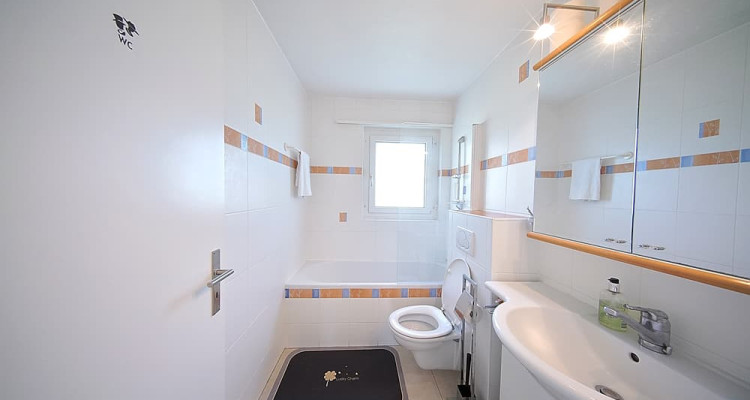 Villa individuelle de plain-pied avec importante réserve constructible image 9