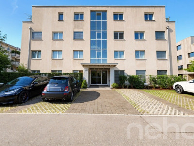 Grosszügige 4.5-Zi.-Wohnung mit Loggia an zentraler, ruhiger Lage image 2