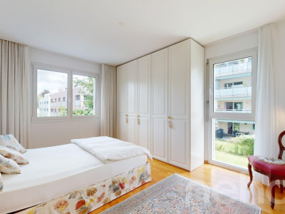 Grosszügige 4.5-Zi.-Wohnung mit Loggia an zentraler, ruhiger Lage image 3