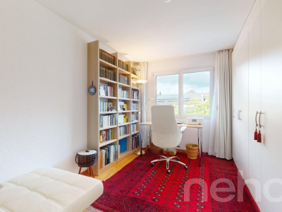 Grosszügige 4.5-Zi.-Wohnung mit Loggia an zentraler, ruhiger Lage image 5