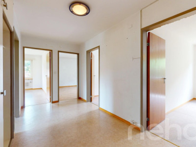 Praktische 4-Zimmer-Wohnung mit Balkon in der Nähe des Dorfplatzes image 8