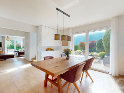 Maison meublée d?exception à Aigle avec vue et grand jardin image 8