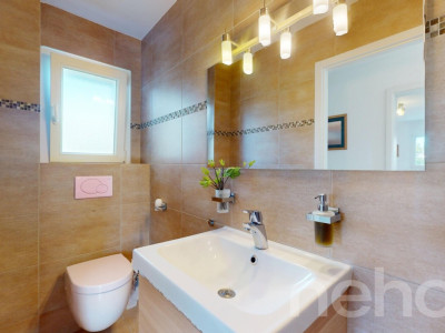 Maison meublée d?exception à Aigle avec vue et grand jardin image 11