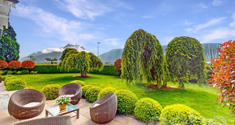 Maison meublée d?exception à Aigle avec vue et grand jardin image 1