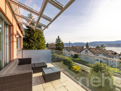 Exklusive 4.5-Zimmer-Wohnung mit traumhafter Aussicht in Zollikon image 4