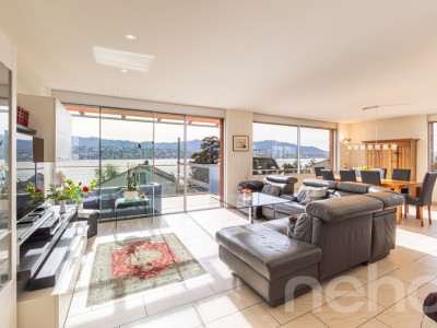 Exklusive 4.5-Zimmer-Wohnung mit traumhafter Aussicht in Zollikon image 1