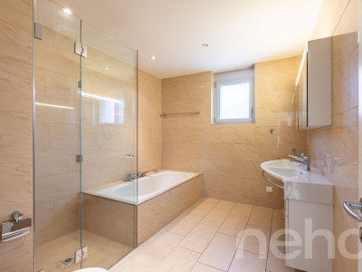 Exklusive 4.5-Zimmer-Wohnung mit traumhafter Aussicht in Zollikon image 10