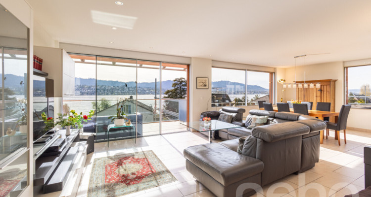 Exklusive 4.5-Zimmer-Wohnung mit traumhafter Aussicht in Zollikon image 1