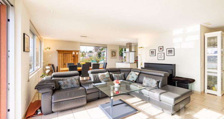 Exklusive 4.5-Zimmer-Wohnung mit traumhafter Aussicht in Zollikon image 5