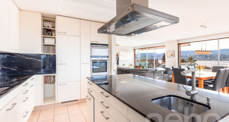 Exklusive 4.5-Zimmer-Wohnung mit traumhafter Aussicht in Zollikon image 7