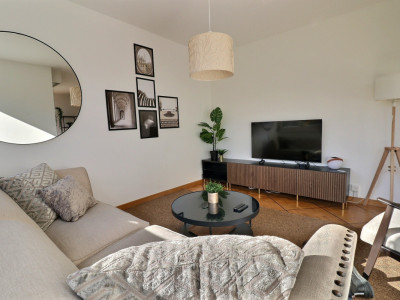 Lumineux 5 pièces meublé, 3 chambres, balcon ensoleillé image 3