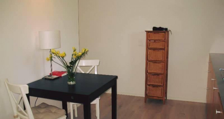 Bel appartement de 1.5 pièces situé à Champel. image 4
