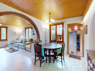 Haus mit Charme, grosser Terrasse, Garten und vielseitigem Anbau image 3