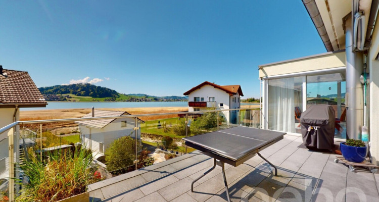 Wohnen mit Weitblick: Exklusive Wohnung direkt am Sihlsee image 2