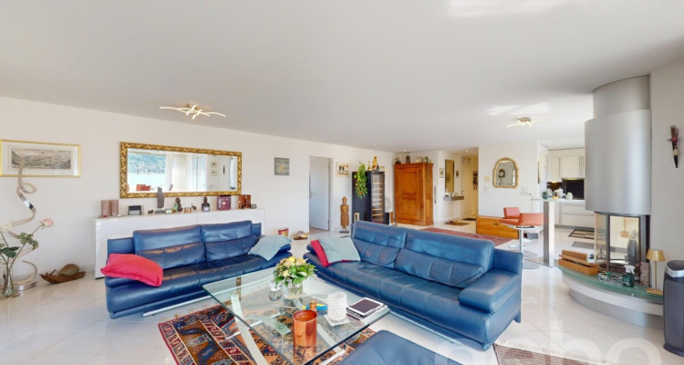 Wohnen mit Weitblick: Exklusive Wohnung direkt am Sihlsee image 1