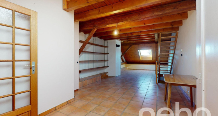 Appartement + bureau indépendant à Ursins ! image 9