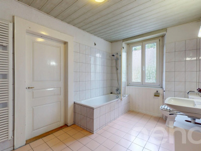 Grande maison du XIX? siècle avec vue panoramique sur le Chasseral image 11