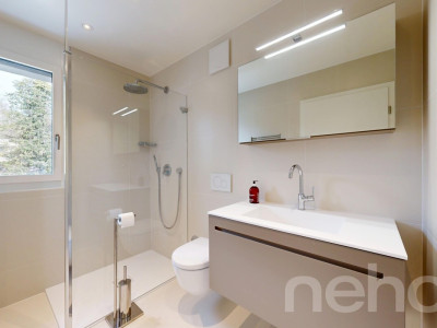 Appartement en attique de 2,5 pièces avec terrasse, idéalement situé à image 11