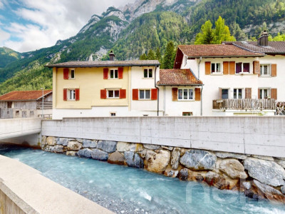 Haus mit Stall und 661 m² Grundstück in idyllischer Lage in Vättis SG image 1