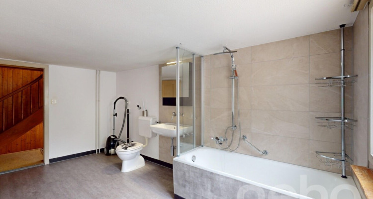 Haus mit Stall und 661 m² Grundstück in idyllischer Lage in Vättis SG image 9