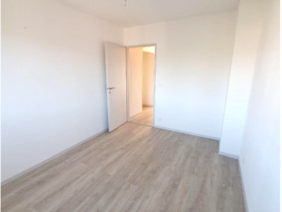 Appartement traversant 2 pièces dans Résidence ,rénové, piscine,  RÉSERVÉ ! image 9