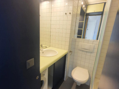 Appartement traversant 2 pièces dans Résidence ,rénové, piscine,  RÉSERVÉ ! image 11