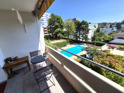 Appartement traversant 2 pièces dans Résidence ,rénové, piscine,  RÉSERVÉ ! image 2