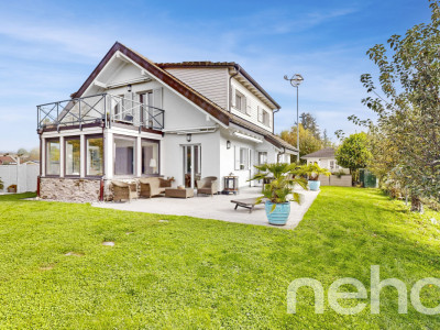 Superbe villa rénovée avec vue sur le lac image 2