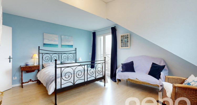 Superbe villa rénovée avec vue sur le lac image 12