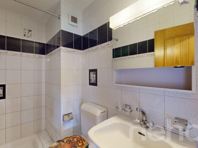 Helle 4.5-Zi.-Wohnung mit Aussicht, Cheminée und zwei Parkplätzen image 10