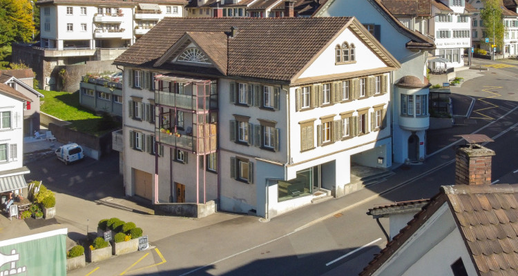 Mehrfamilienhaus mit Gewerbe ? zentral und renditestark image 1