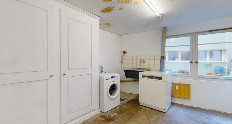 Mehrfamilienhaus mit Gewerbe ? zentral und renditestark image 9