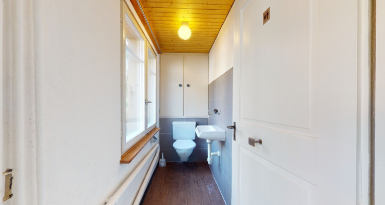 Mehrfamilienhaus mit Gewerbe ? zentral und renditestark image 10