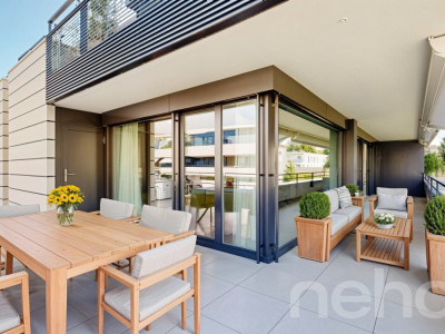 Appartement de standing avec grande terrasse périphérique de 105 m² image 8