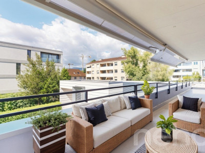 Appartement de standing avec grande terrasse périphérique de 105 m² image 9