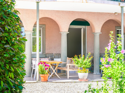 Appartement de caractère en rez-de-jardin au coeur de Lausanne image 11