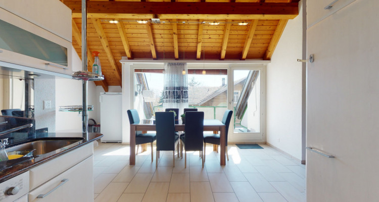 5.5 Zimmer Galeriewohnung mit eigener Bar !!! PREIS VERHANDELBAR !!! image 2