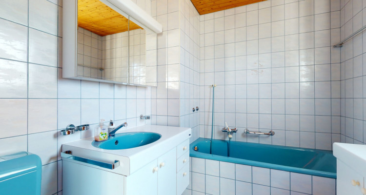 5.5 Zimmer Galeriewohnung mit eigener Bar !!! PREIS VERHANDELBAR !!! image 3