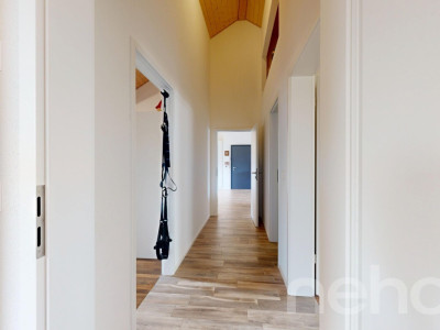 Magnifique attique avec volumes généreux et vue sur la verdure image 9