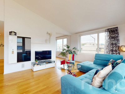 Licht, Weite und Ausblick ? stilvolle 3.5-Zimmer-Dachwohnung image 1