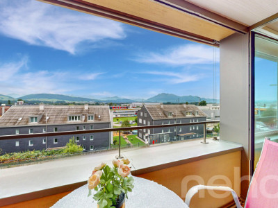 Licht, Weite und Ausblick ? stilvolle 3.5-Zimmer-Dachwohnung image 4