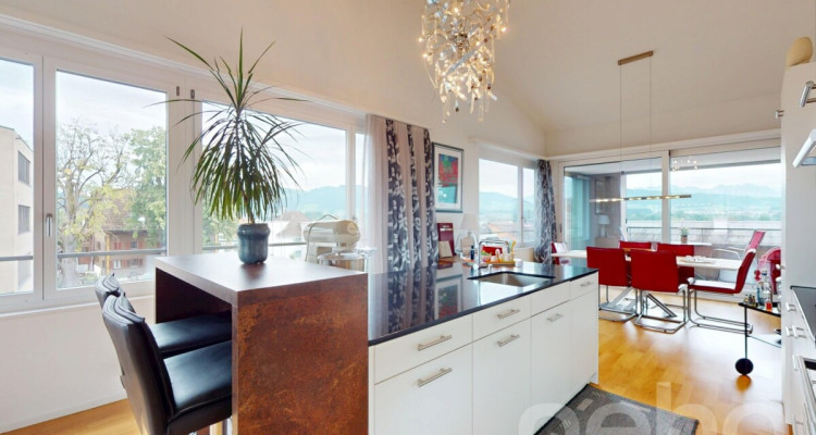 Licht, Weite und Ausblick ? stilvolle 3.5-Zimmer-Dachwohnung image 2