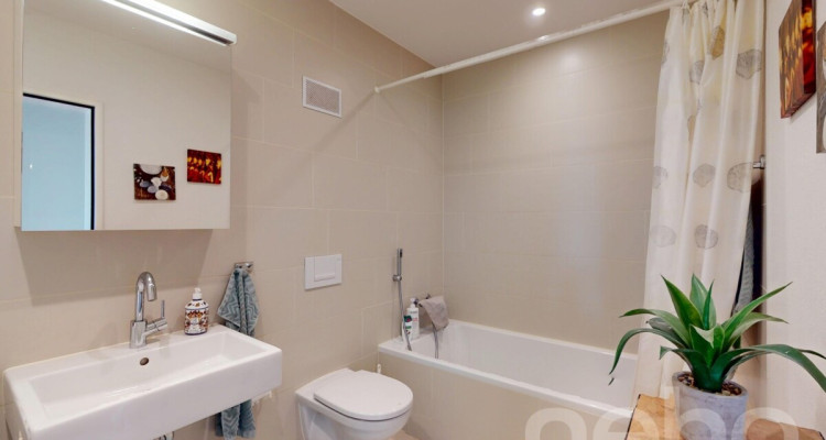 Licht, Weite und Ausblick ? stilvolle 3.5-Zimmer-Dachwohnung image 8