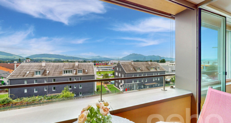 Licht, Weite und Ausblick ? stilvolle 3.5-Zimmer-Dachwohnung image 5