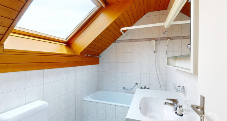 Grosszügige Maisonette mit Galerie, Aareblick und Schwedenofen image 9