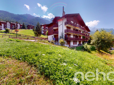 Sonnige 3½-Zimmer-Wohnung mit Alpenblick im Herzen von Grächen image 1