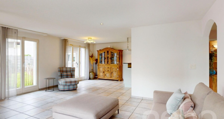 Wohnoase mit Naturpool - 5.5 Zimmer Einfamilienhaus in Buttwil image 3